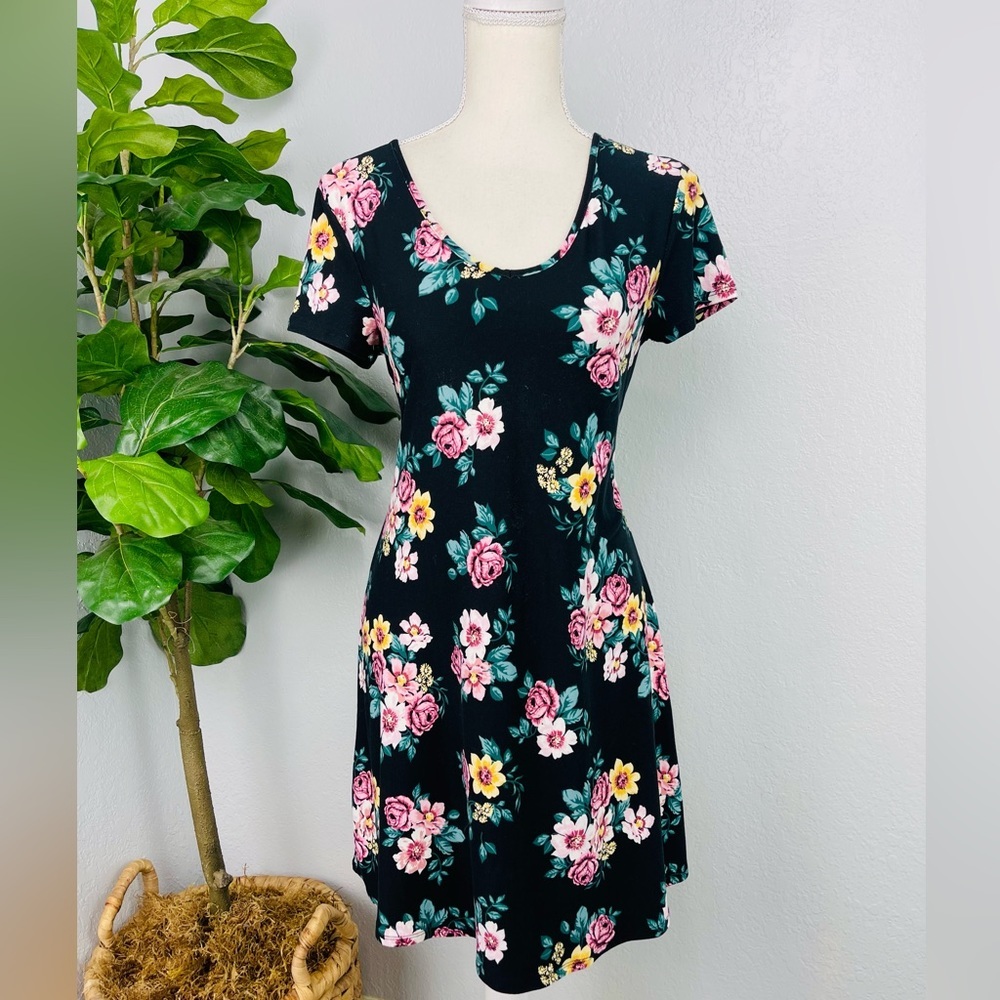 Pink Rose Black Floral Mini Tee Shirt Dress